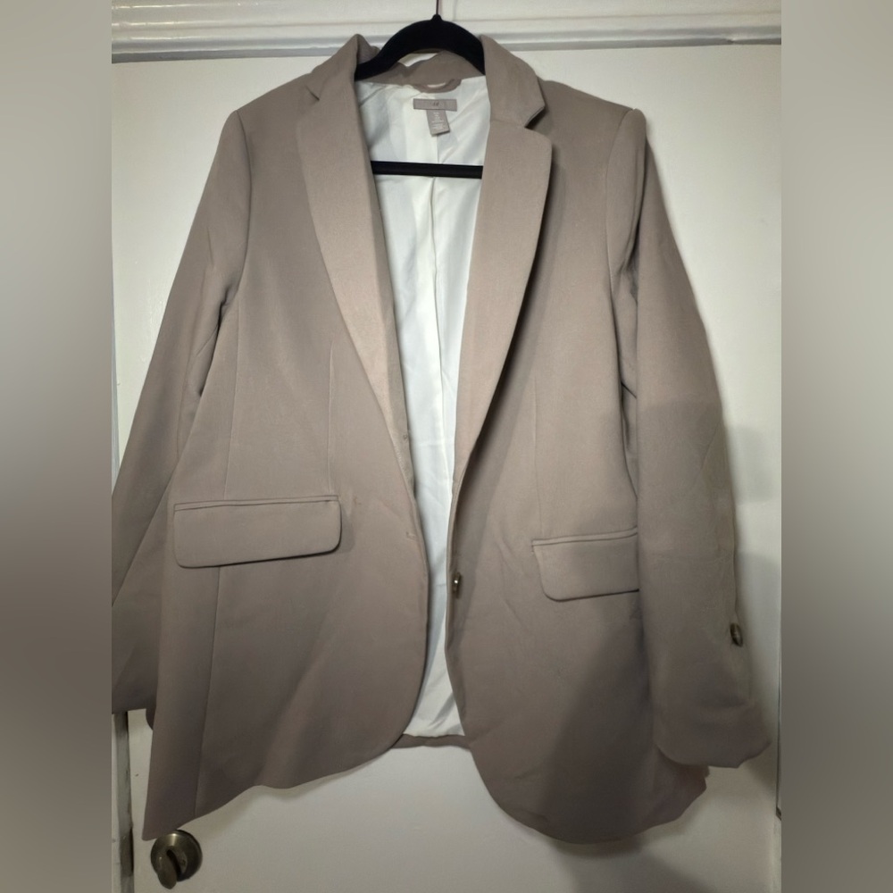 H&M Beige and Off-White Coat